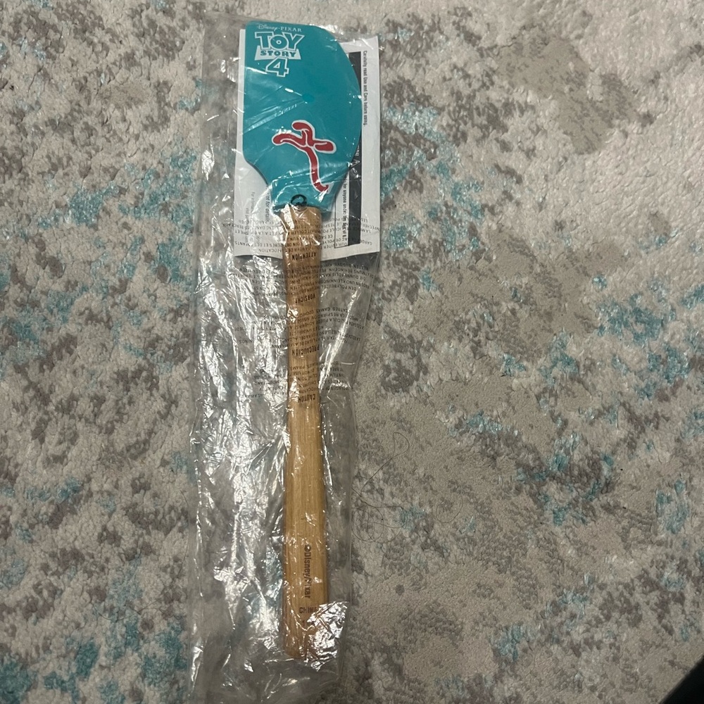 PAMPERED CHEF Toy Story 4 Forky Scraper | NEW